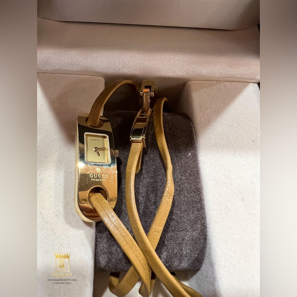 Gucci leather watch - Picture 8 of 15